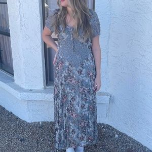 Vintage 90s floral maxi 🌼🌸🌺